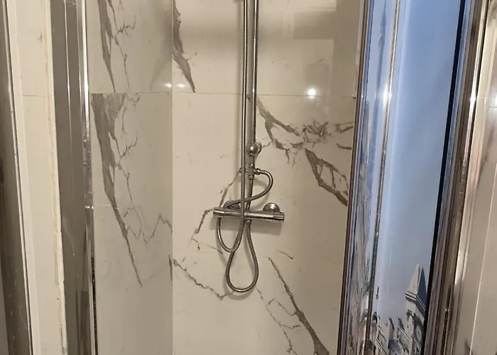 אכסניה Ideal *