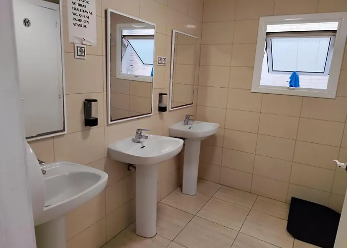 אכסניה Ideal Gavà